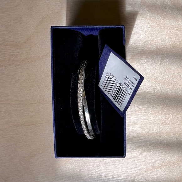 Swarovski Twist Bangle. NIB! Goes for $145 in the Swarovski website. - Picture 2 of 7